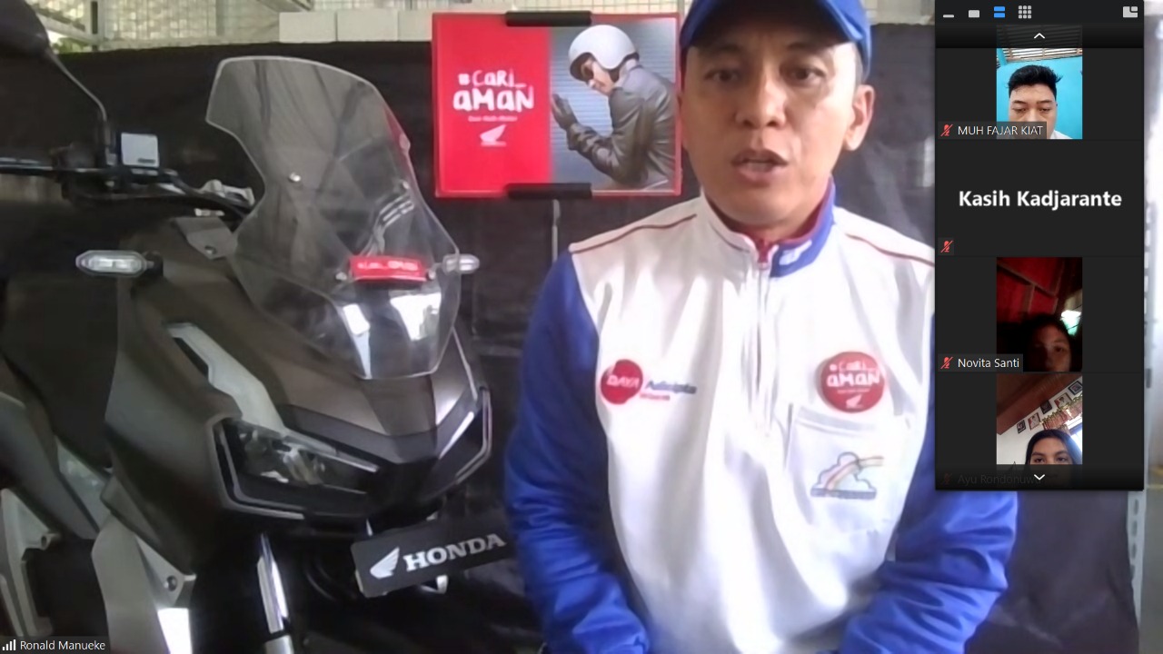 Honda Edukasi Keselamatan Berkendara #Cari_Aman Kepada SMK N 1 Airmadidi